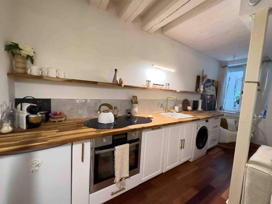 Les Seychelles, T2, Hyper Centre, Cours Interieure Apartment Macon